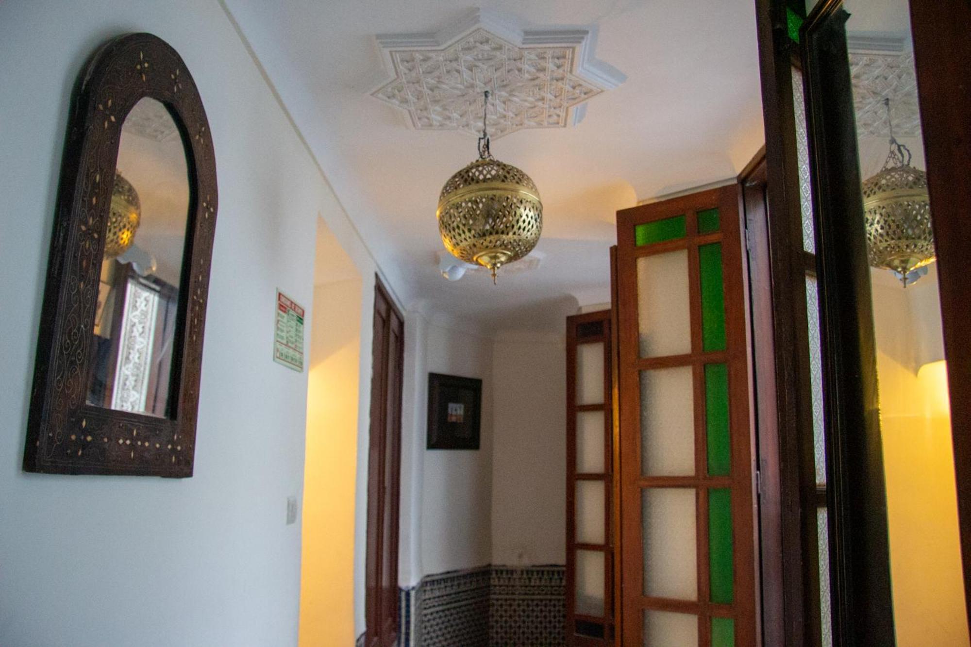 فندق رياض بابا فاس المظهر الخارجي الصورة